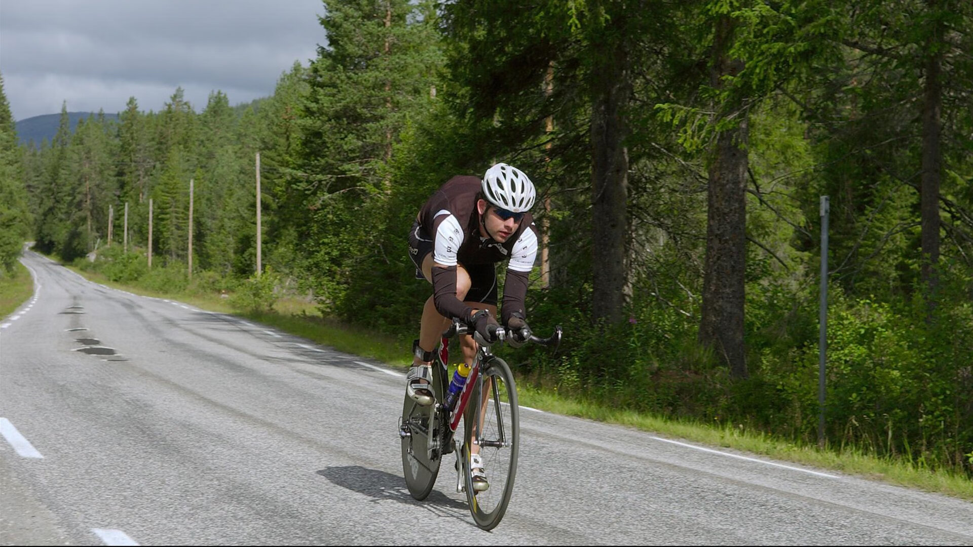 抢眼突围：湖北战队迎来逆袭胜利